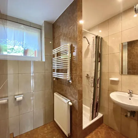 Cztery Pory Roku Pokoje Goscinne Apartment