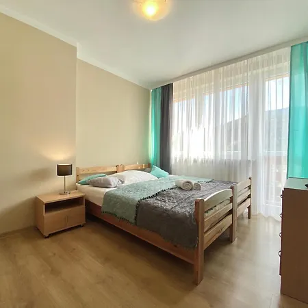 דירה Cztery Pory Roku Pokoje Goscinne שצ'צ'ירק